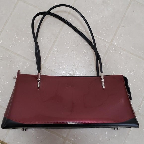 Red Beijo purse - Picture 3 of 8